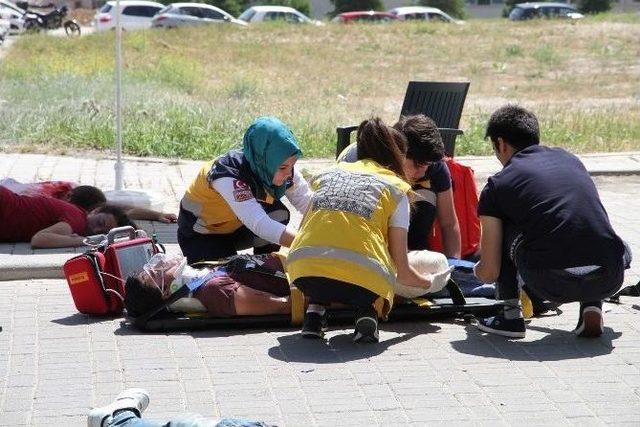 Pa&uuml;&rsquo;deki Tatbikat Ger&ccedil;eği Aratmadı 3