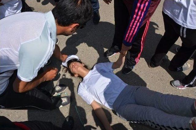 Silvan&rsquo;da Gen&ccedil;lik Haftası Y&uuml;r&uuml;y&uuml;ş&uuml; 2