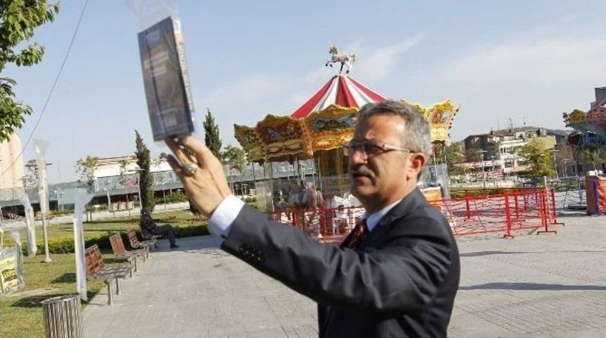 Bahar Gebze&rsquo;ye Kitaplarla Geldi