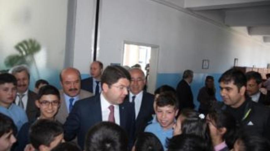 Ak Parti Milletvekili Yılmaz Tun&ccedil;: &ldquo;amasra Lisesi Yapım İhalesi 28 Mayısta&rdquo;