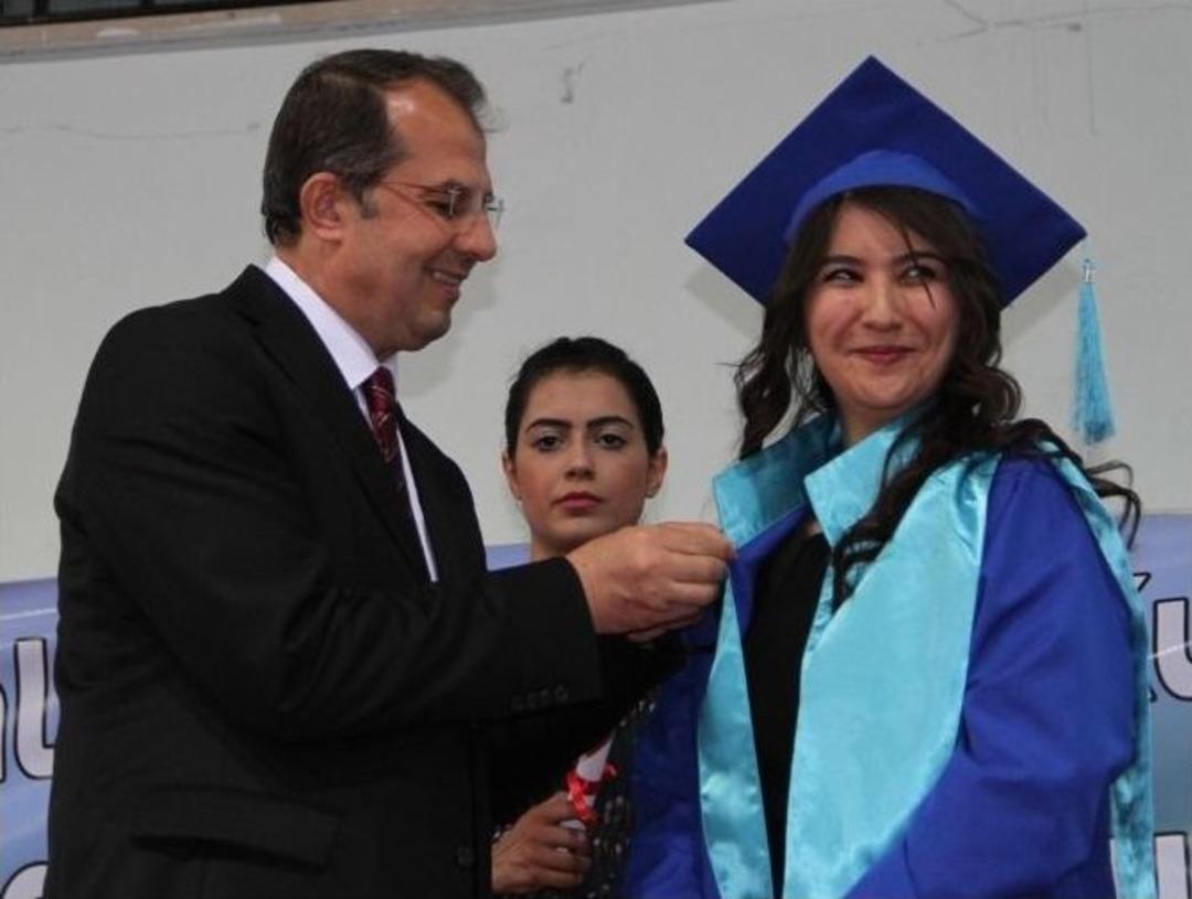 Yy&uuml;&rsquo;de Mezuniyet T&ouml;reni