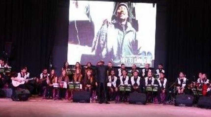 &ldquo;hey Gidi Karadeniz&rdquo; Konseri Dinleyenleri B&uuml;y&uuml;ledi