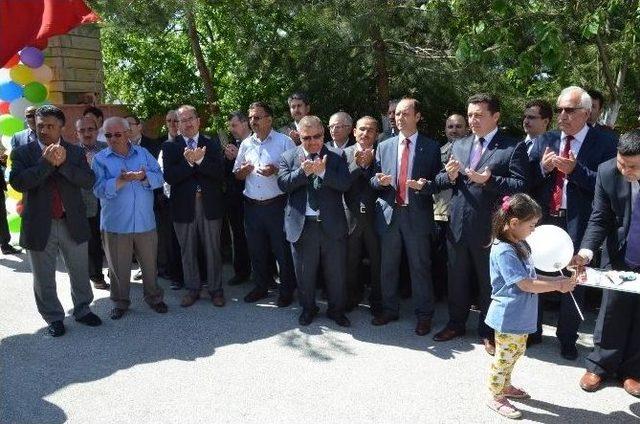 Bozüyük’te Kız Öğrenci Yurdu Yararına Kermes