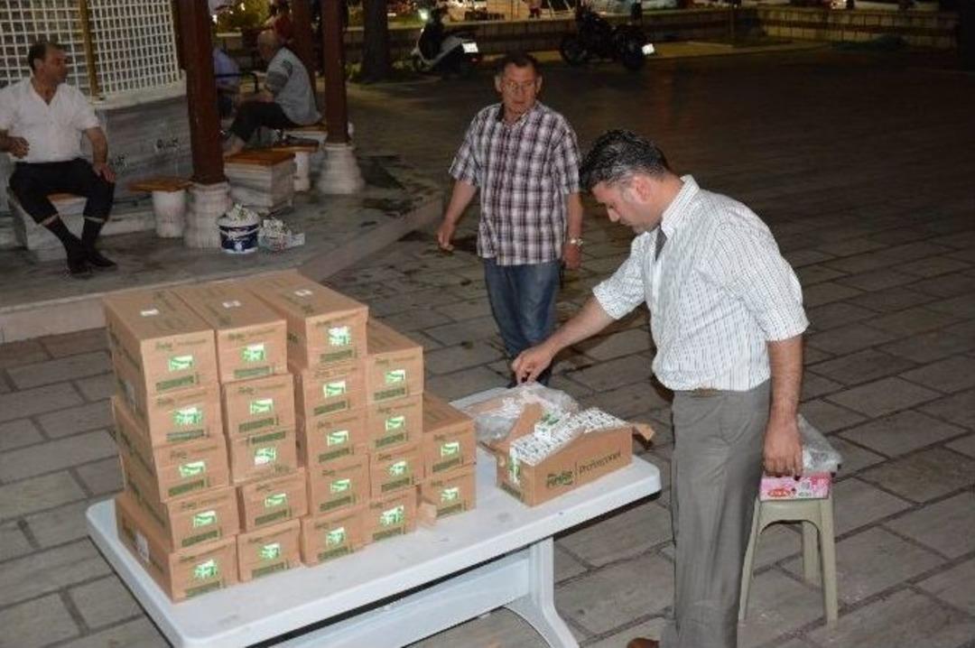 Manisalılar Mira&ccedil; Kandilinde Camilere Akın Etti