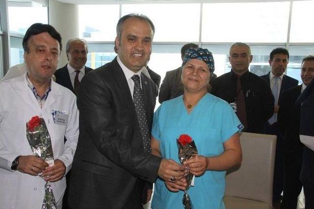 Çavuşoğlu’ndan Beyaz Meleklere Kutlama