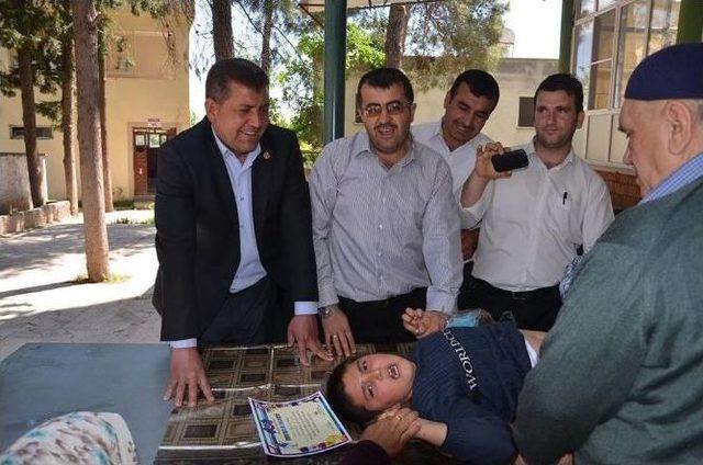 9 Yaşındaki Mehmet, S&uuml;nnet Olurken Salavat Ve Tekbir Getirdi 1