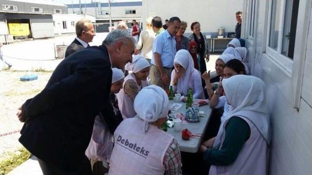 Chp Milletvekili Adayları Tekstil İşçileri İle Buluştu