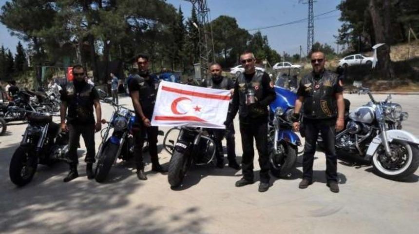 Kıbrıs'tan Çanakkale Şehitlerine Şehit Toprağı