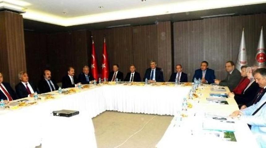 Hsyk &Uuml;yeleri Rize&rsquo;De Toplandı