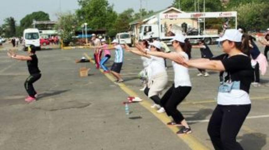 Tekirdağ’da Sabah Sporu: Zumba