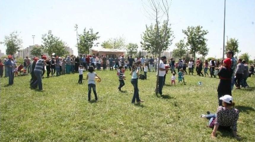 Diyarbakır&rsquo;da Bes &Ouml;nc&uuml;l&uuml;ğ&uuml;nde Kahvaltı Ve U&ccedil;urtma Şenliği