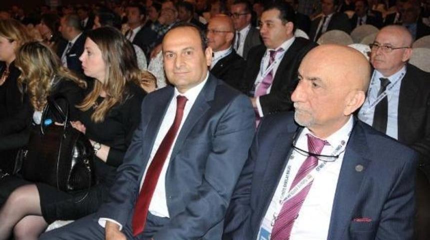 Tbb Başkanı Feyzioğlu'na Plaket Protestosu