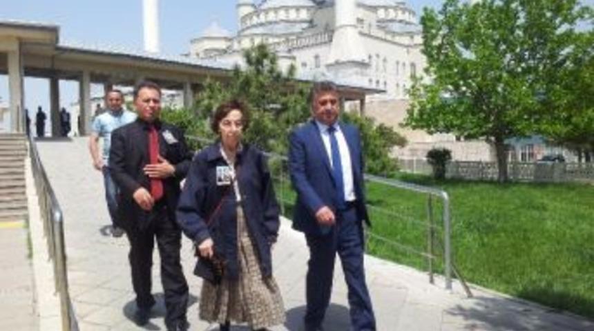 Aysel Ekşi İ&ccedil;in Kocatepe Camii&rsquo;nde Cenaze Namazı Kılındı