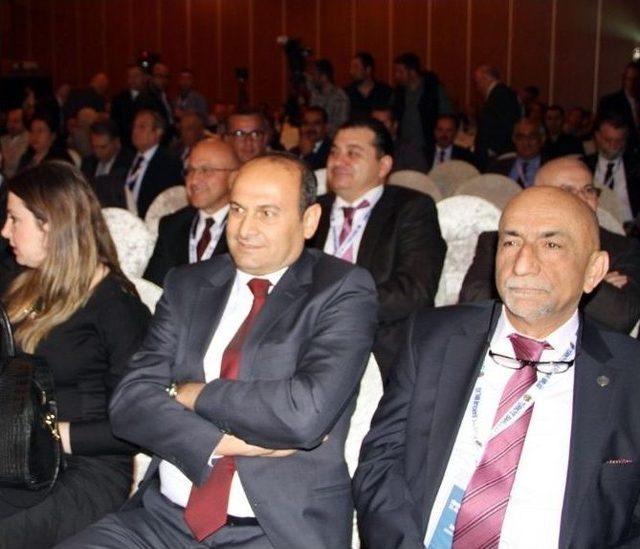 Plaketi Feyzioğlu&rsquo;na İade Etti 1