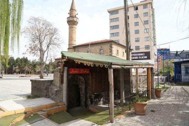 Baldöktü Hanı Günümüze Kazandırılacak