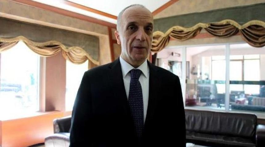 T&uuml;r-İş Başkanı Atalay: Mecliste Iş&ccedil;i Ve &Ccedil;ift&ccedil;i K&ouml;kenli Vekil Yok