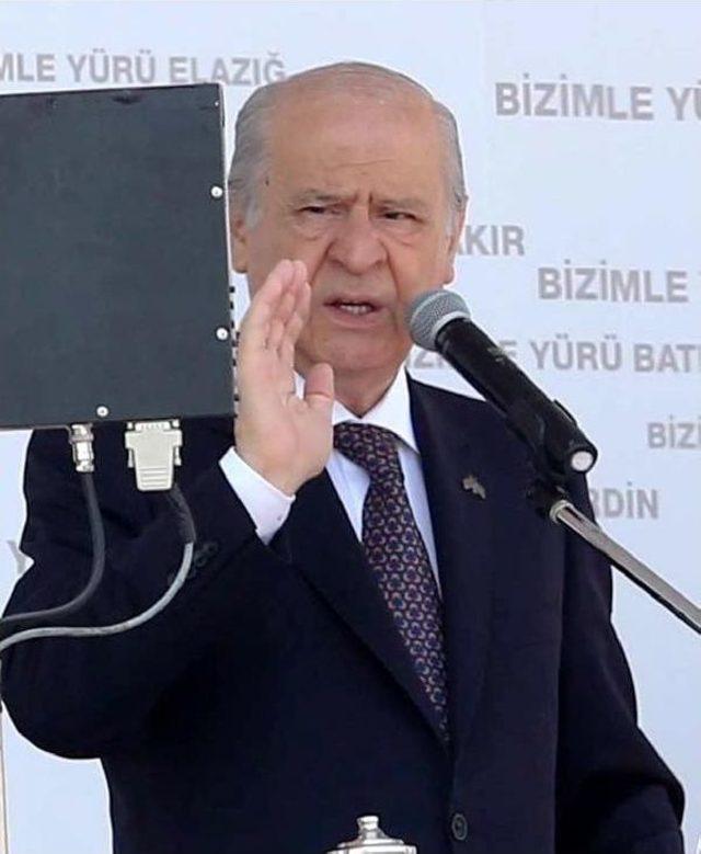 Antalya'da Konuşan Bahçeli: Kaçınız Bir Hafta Tatil Yapabildi?