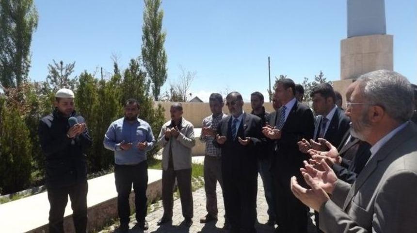 Saadet Partisi&rsquo;nden Zeve Şehitliğine Ziyaret