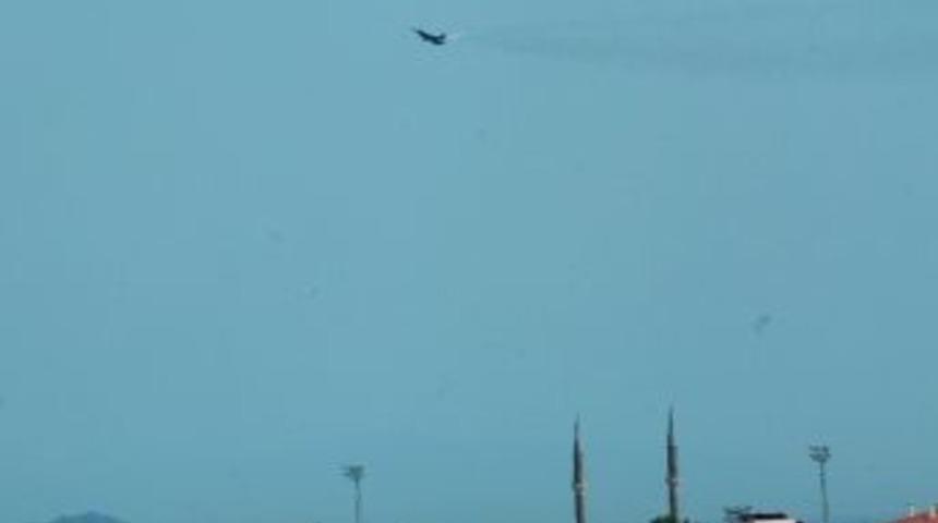 Solot&uuml;rk İstanbul Semalarında