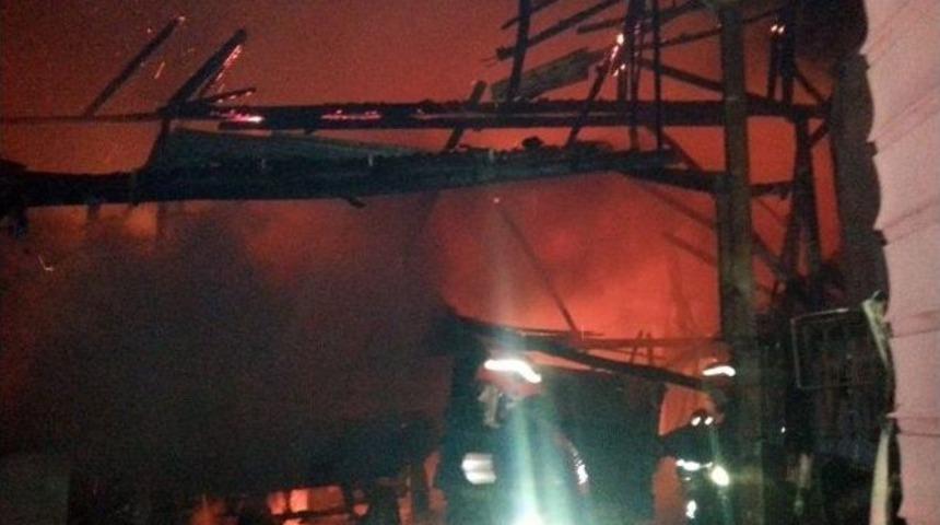 Sakarya&rsquo;da Samanlık Yangını