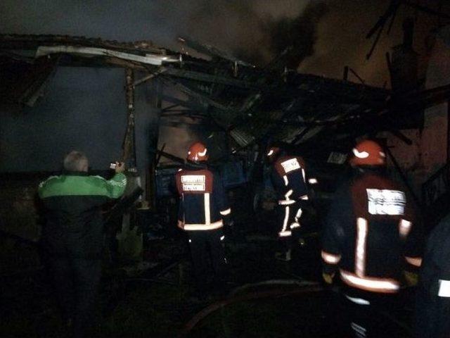 Sakarya’da Samanlık Yangını 1