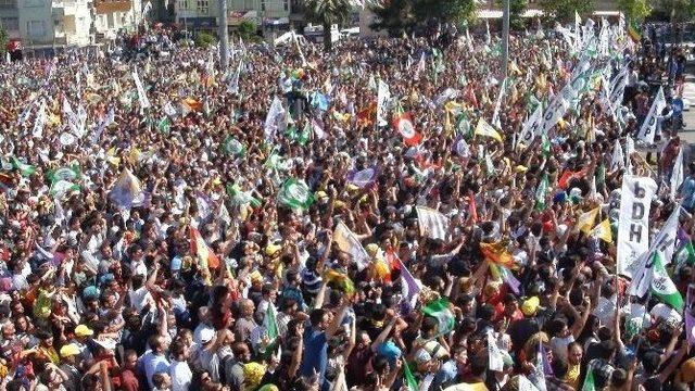 Hdp Eş Genel Başkanı Selahattin Demirtaş, Şanlıurfa’da Halka Seslendi