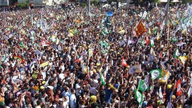 Hdp Eş Genel Başkanı Selahattin Demirtaş, Şanlıurfa’da Halka Seslendi