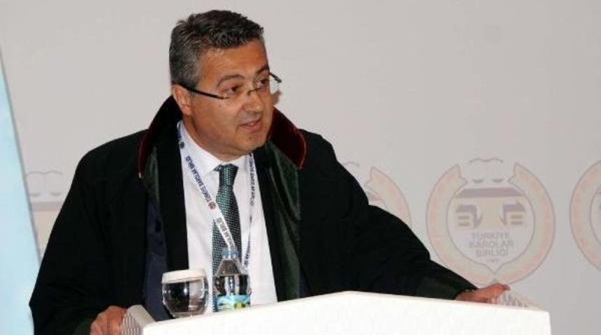 Tbb Başkanı Feyzioğlu'na Plaket Protestosu (2)
