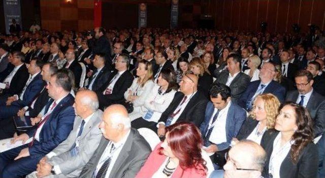 Tbb Başkanı Feyzioğlu na Plaket Protestosu (2) 3