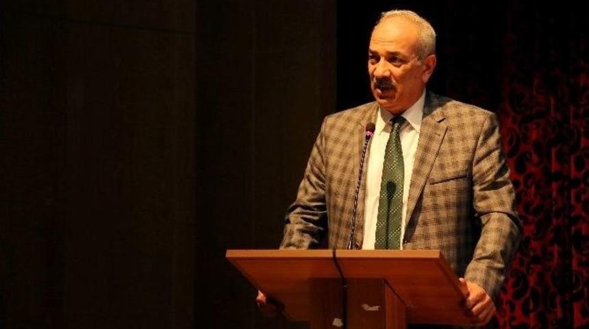 1. Bestami Yazgan Şiir Yarışması &Ouml;d&uuml;l T&ouml;reni Yapıldı