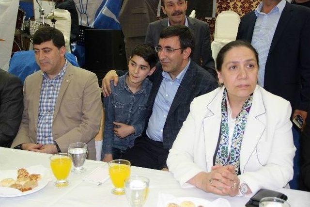 Bakan Yılmaz Diyarbakır&rsquo;daki Bing&ouml;ll&uuml;lerle Bir Araya Geldi 1