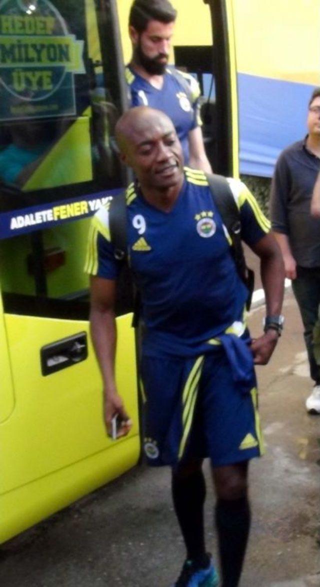 Fenerbah&ccedil;e Kafilesi Mersin de 3