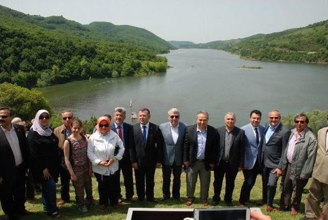 Ak Parti Heyeti Yelken Şenliğine Katıldı