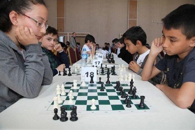 Kedem Satranç Turnuvası’nda Stratejiler Konuştu 1