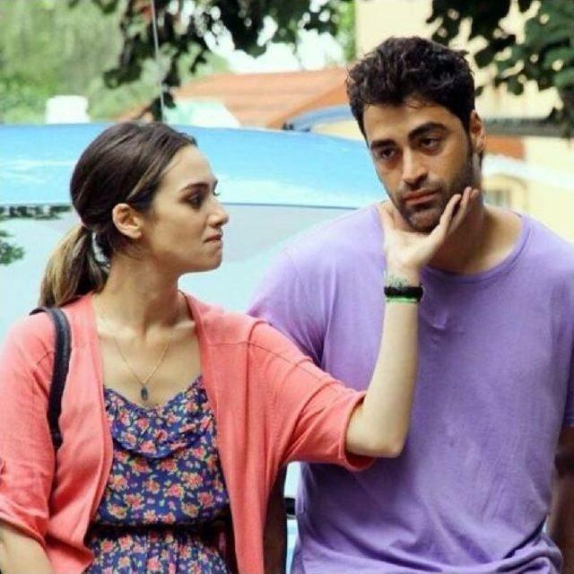 Sarp Levendoğlu; Birce&rsquo;Yi Ilk G&ouml;rd&uuml;ğ&uuml;mde Masaya D&uuml;ş&uuml;yordum 1