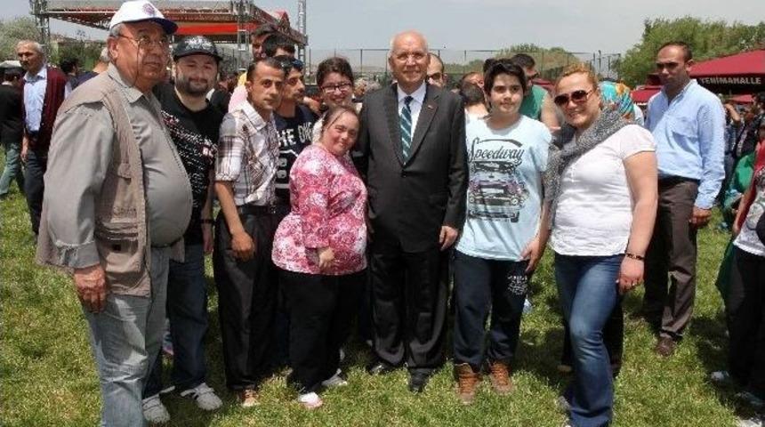 Yakacık Mesire Alanı Genişledi