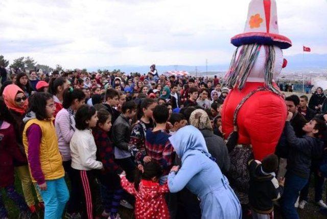 T&uuml;rbede U&ccedil;urtma Şenliği 2