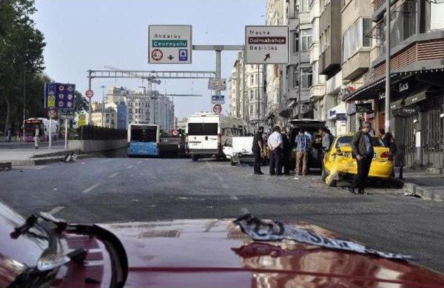 Beyoğlu'nda Kaza: 3 Yaralı