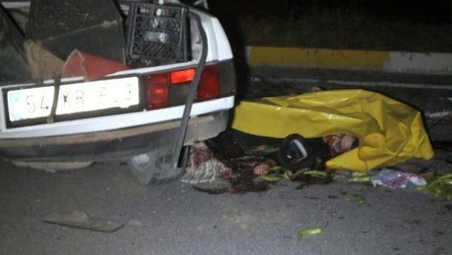 Trakt&ouml;r Otomobille &Ccedil;arpıştı: Aynı Aileden 3 &Ouml;l&uuml;, 3 Yaralı 1