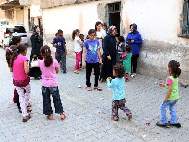 Adile Demirkol Ve Özlem Nebati Ev Ziyaretlerinde Bulundu