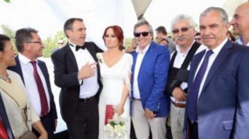 Ayvalık Belediye Başkanı Rahmi Gen&ccedil;er D&uuml;nya Evine Girdi