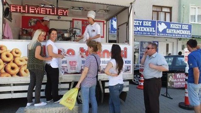 Burhaniyeli Esnaflardan Geleneksel Lokma Hayrı