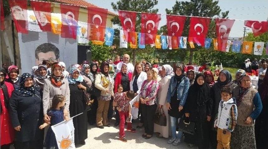 Bilgi&ccedil;&rsquo;e Yalva&ccedil;&rsquo;ta Kadınlardan Destek