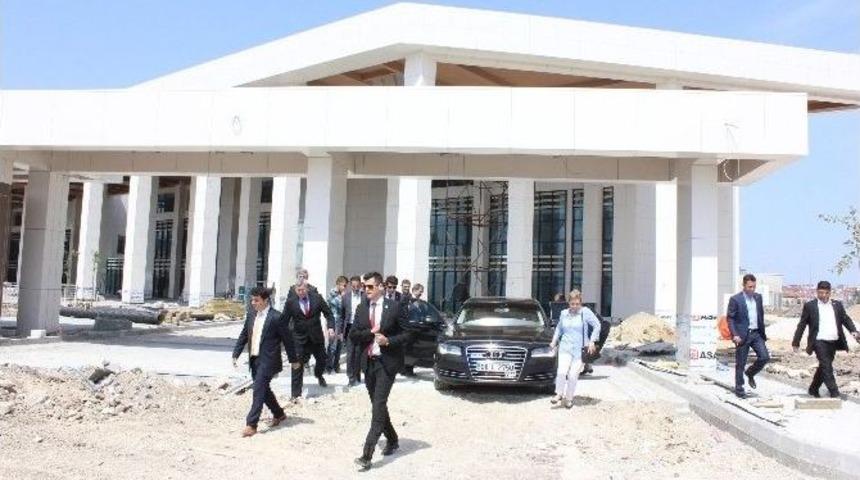 Bakan M&uuml;ezzinoğlu&rsquo;ndan, &lsquo;aile Hekimliği&rsquo; A&ccedil;ıklaması