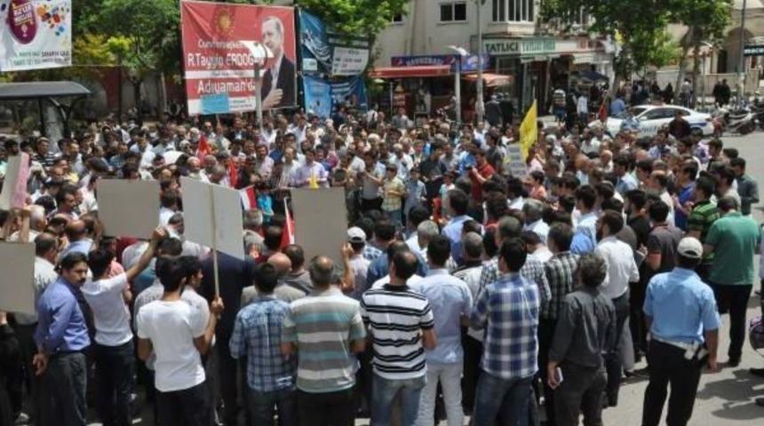 Mursi'yi Idam Cezası Verilmesi Adıyaman'da Protesto Edildi