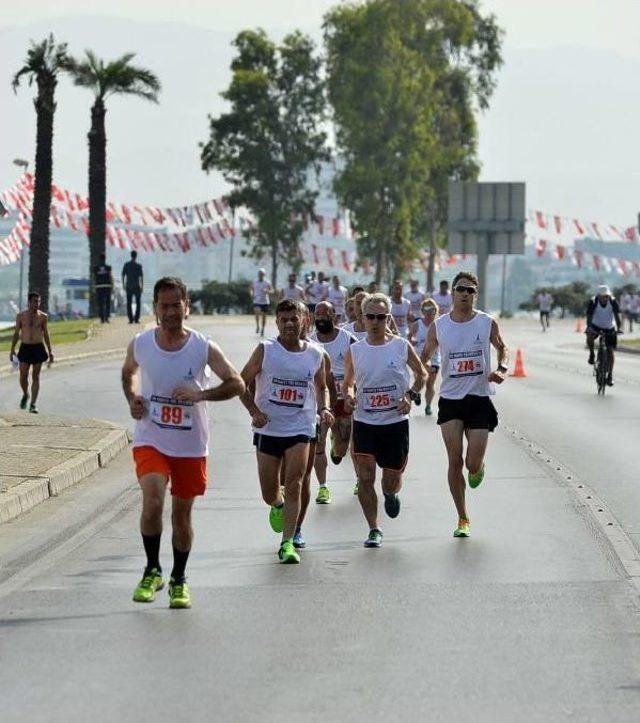 19 Mayıs Için Koştular