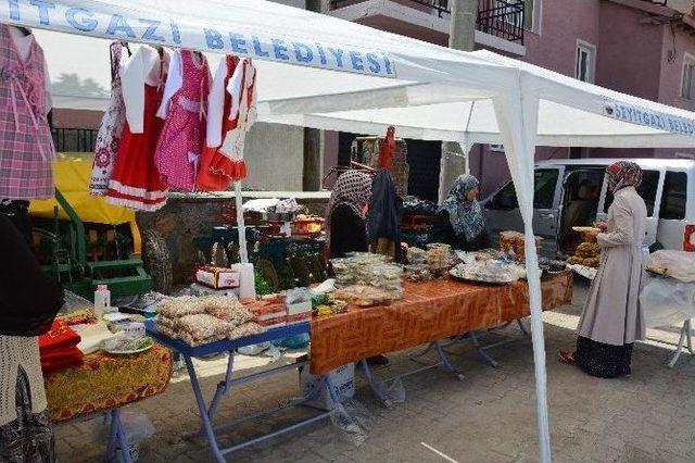 Kırka Sosyal Yardımlaşma Dayanışma Ve Kültür Derneği Yararına Kermes