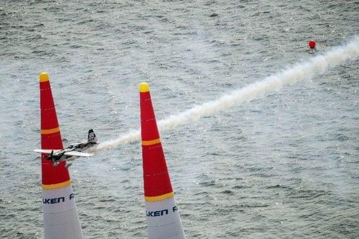 Red Bull Aır Race Japonya Yarışında Zafer Bonhomme’nin G5