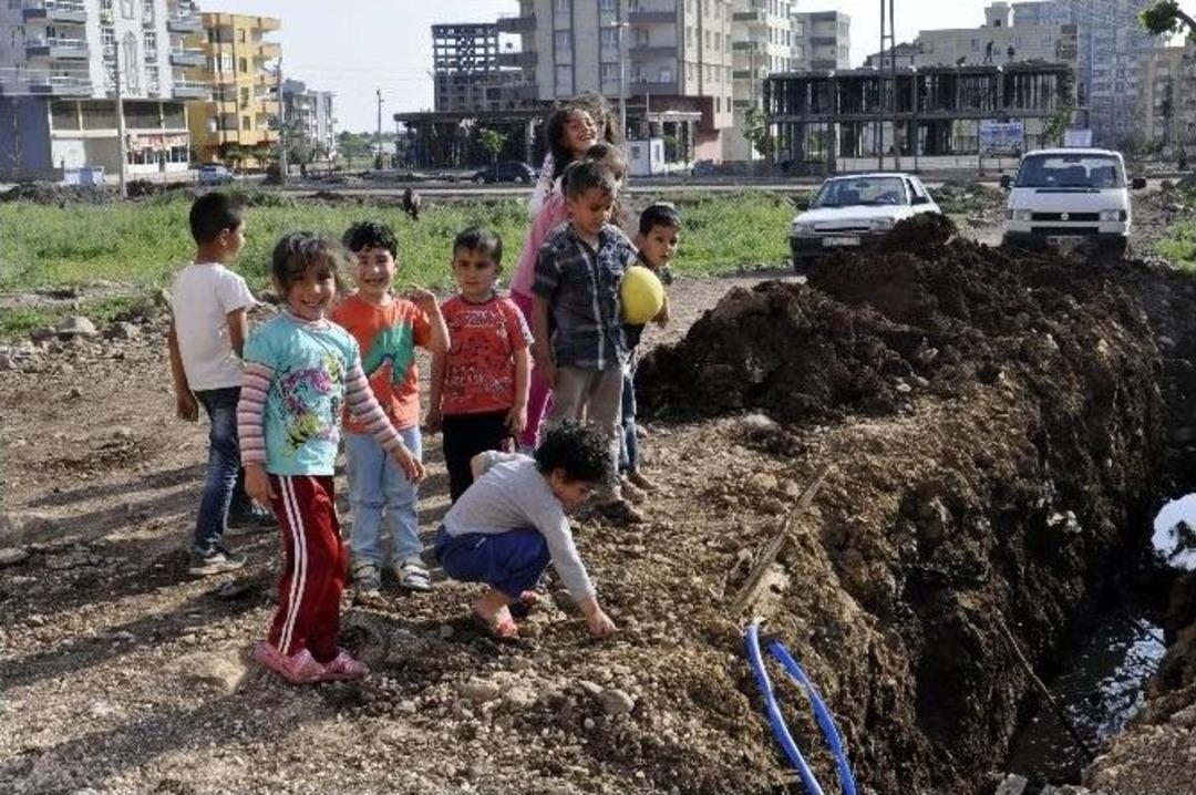 Kanalizasyon Suyu Sokağa Akıyor