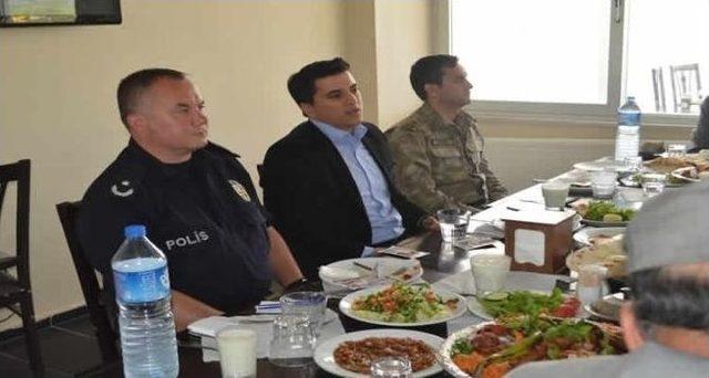 Baykan Kaymakam Akıl Muhtarları Dinledi 1